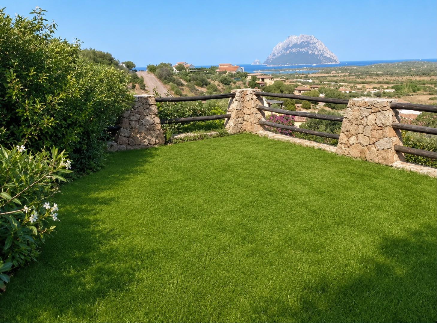 Giardino con vista sull'isola di Tavolara, tra gli annunci di Newtime Living su Immobiliare.it